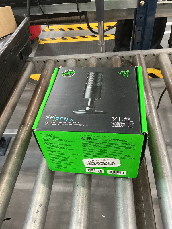 View 3 of Razer Seiren X USB Condenser Microphone