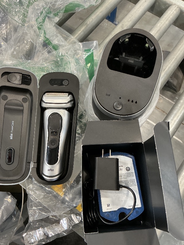 View 3 of Braun NEVO Men's Electric Shaver with AeroTouch Technology
