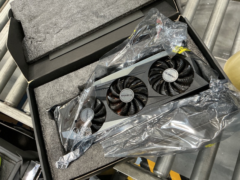 View 2 of GIGABYTE GeForce RTX 3080 Ti Gaming OC 12G Graphics Card