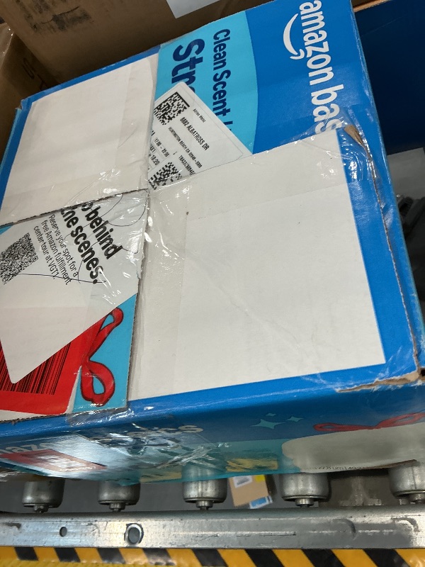 Photo 1 of Amazon Basics 13 Gallon White Trash Bags