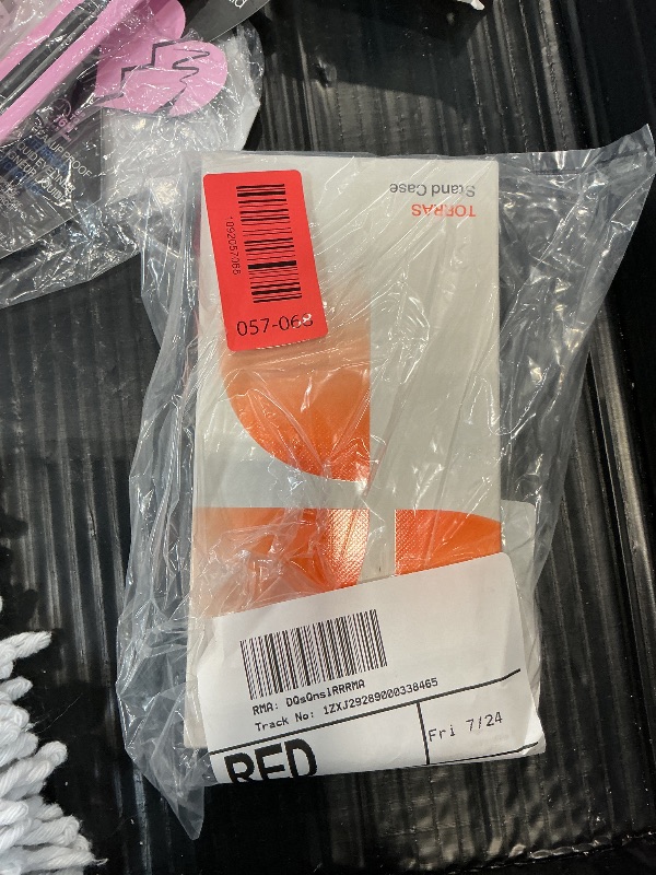 Photo 1 of TORRAS Ostand Q3 Air Case for iPhone 16 Pro Max
