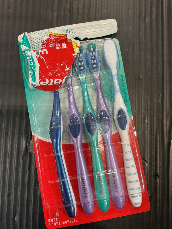 Photo 1 of Colgate 360 Deep Clean Toothbrush, Soft Bristles, 5 Pack
