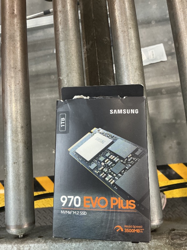 Photo 1 of Samsung 970 EVO Plus 1TB NVMe M.2 Internal SSD