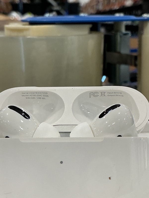 View 2 of Apple AirPods Pro (1st Gen) MagSafe Charging Case