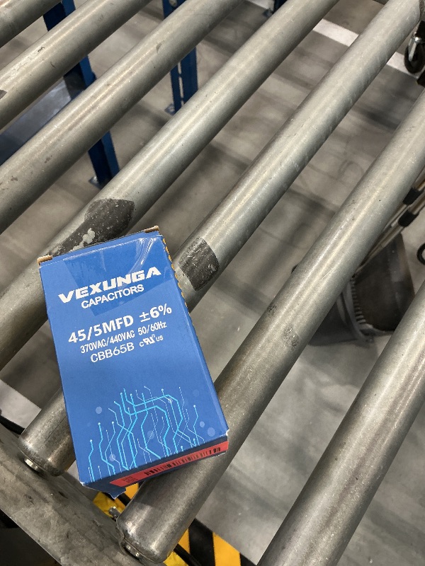 View 2 of VEXUNGA 45+5uF Dual Run Start Capacitor