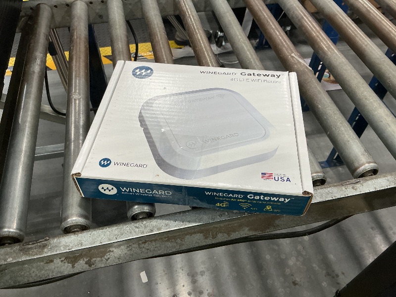 View 3 of Winegard Gateway 4G GW-1000 WiFi and LTE Router