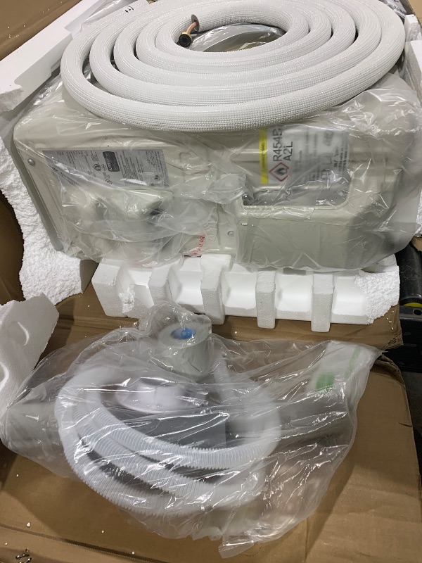 View 2 of OYLUS Mini Split Air Conditioner and Heater, 12000 BTU, 20 SEER2, WiFi