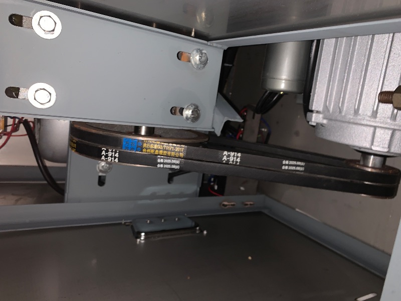 Photo 1 of VEVOR Commercial Meat Slicer 1100W 5mm