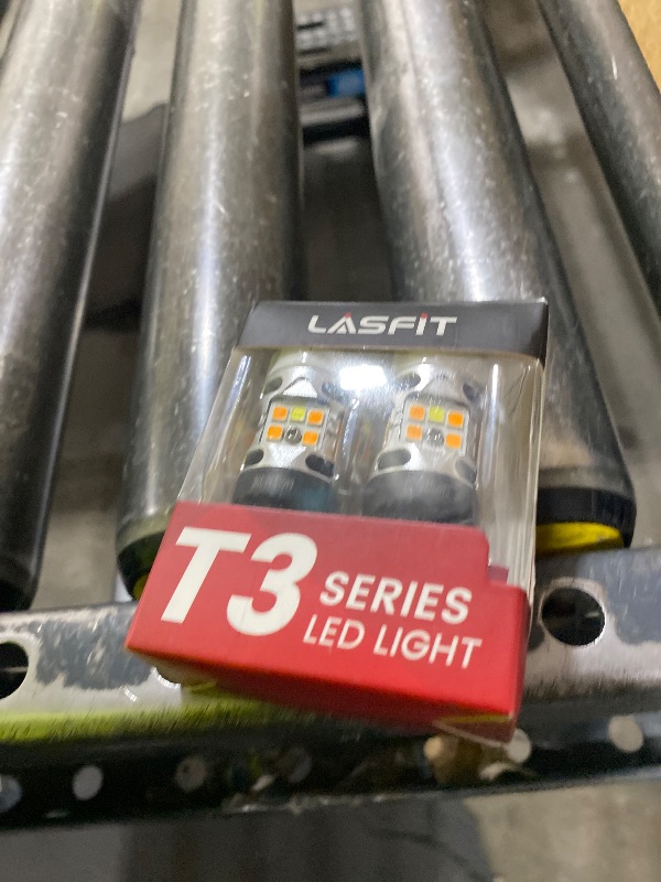 Photo 1 of LASFIT T3 7443 Switchback LED Bulb (Amber/White)
