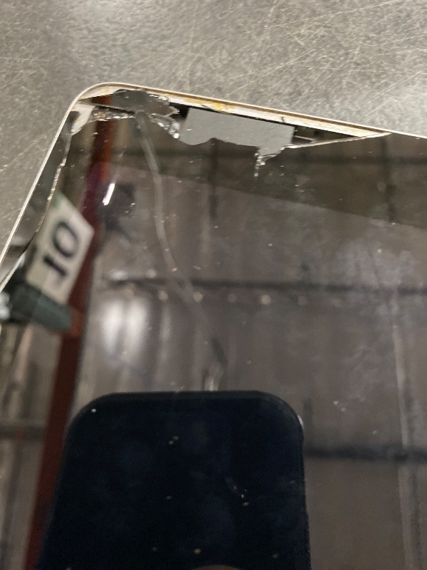 Photo 1 of IPAD (PARTS ONLY) DOES NOT WORK TOUCH SCREEN UNRESPONSIVE