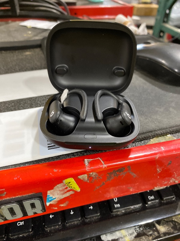 Photo 1 of Beats Powerbeats Pro 2 Wireless Earbuds