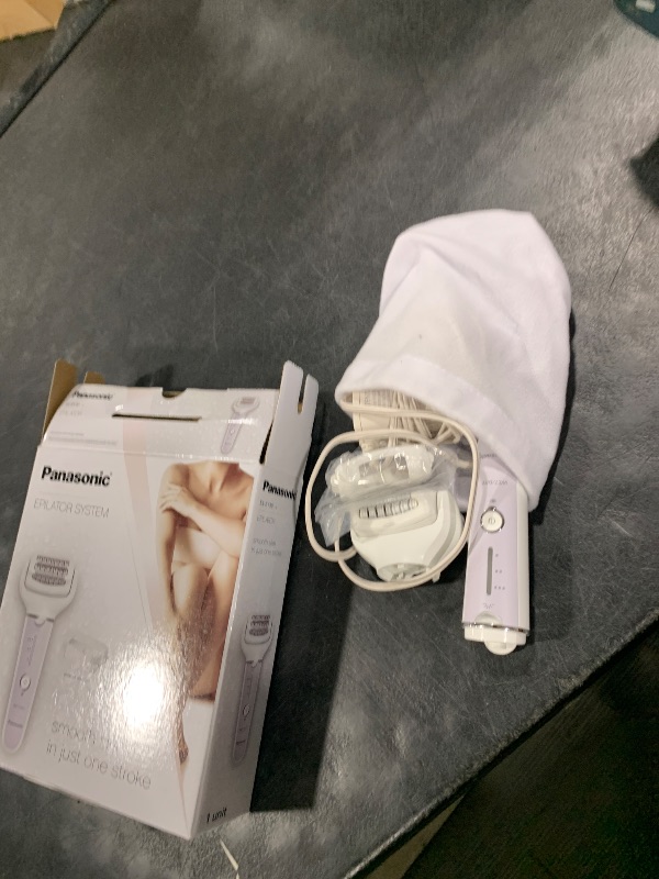 Photo 1 of Panasonic ES-EY30 Women's Epilator and Shaver