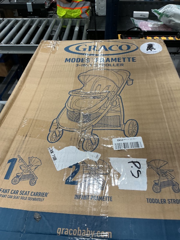 Photo 1 of Graco Modes Pramette 3-in-1 Stroller