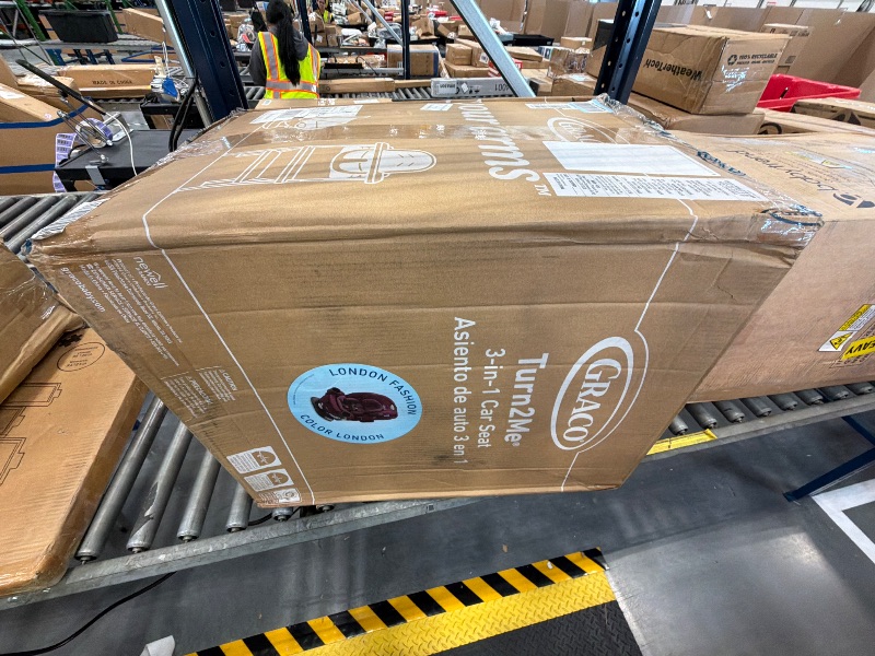 Photo 1 of Graco Turn2Me 3-in-1 Rotating Convertible Car Seat