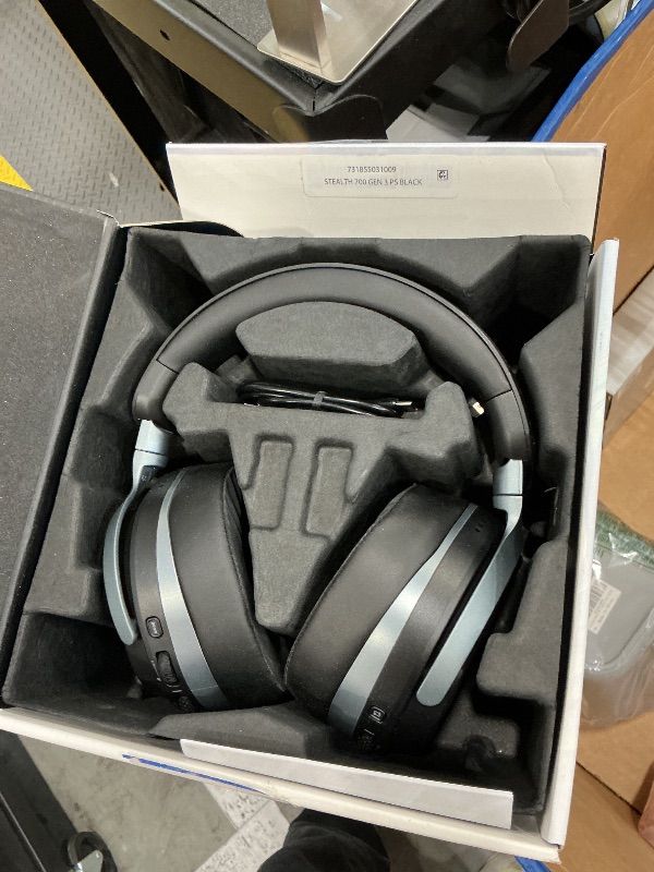 Photo 1 of Turtle Beach Stealth 700 Gen 3 Wireless Gaming Headset