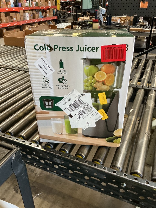 View 3 of EanOruus Juicer Machines, 3-in-1 Cold Press Juicer, Premium Gray