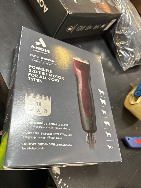 Photo 1 of Andis 68530 Excel 5-Speed Detachable Blade Clipper Kit