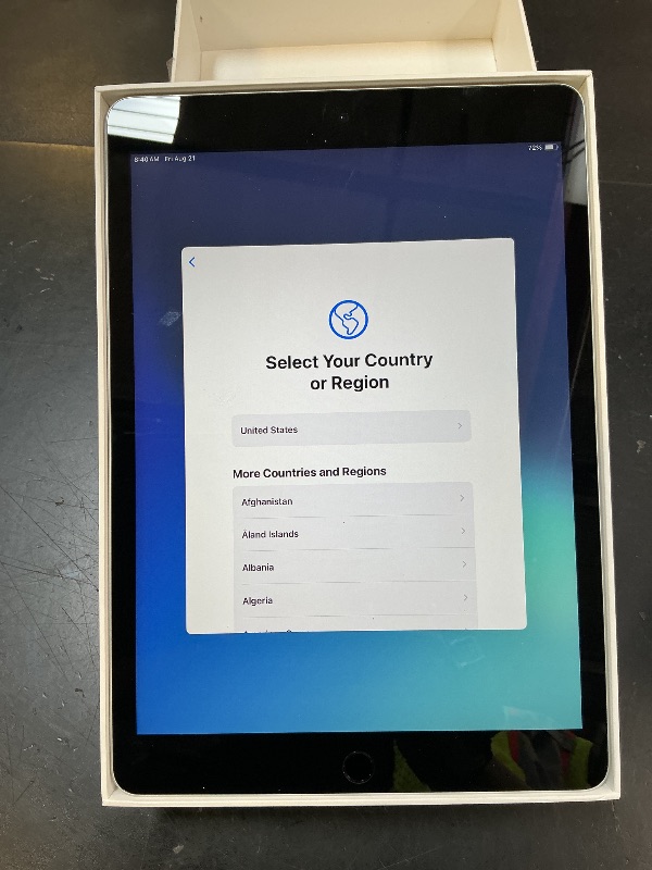 Photo 1 of Apple iPad (9th Gen) 10.2-inch 64GB Wi-Fi - Silver