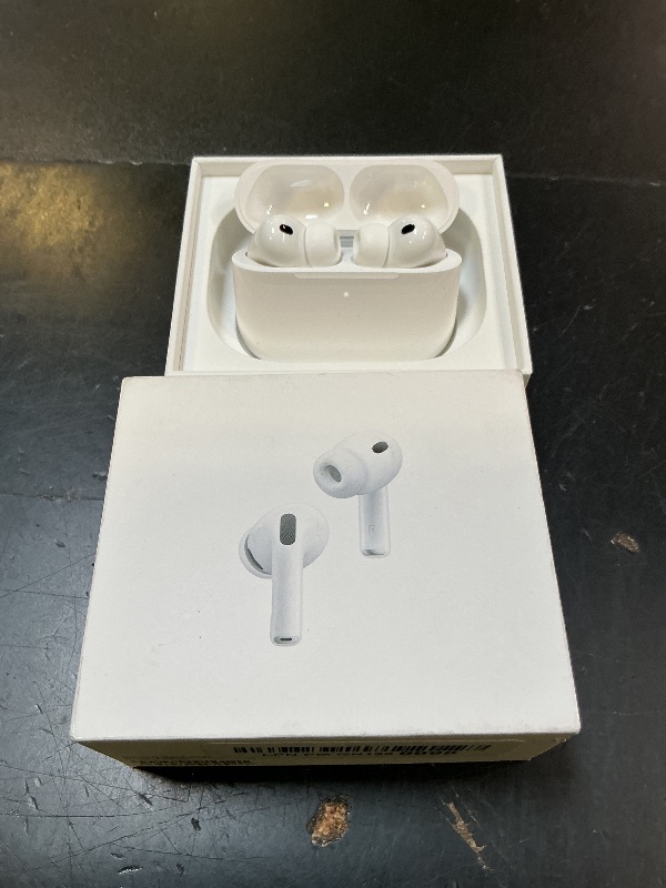 Photo 1 of Apple AirPods Pro 3 Wireless Earbuds