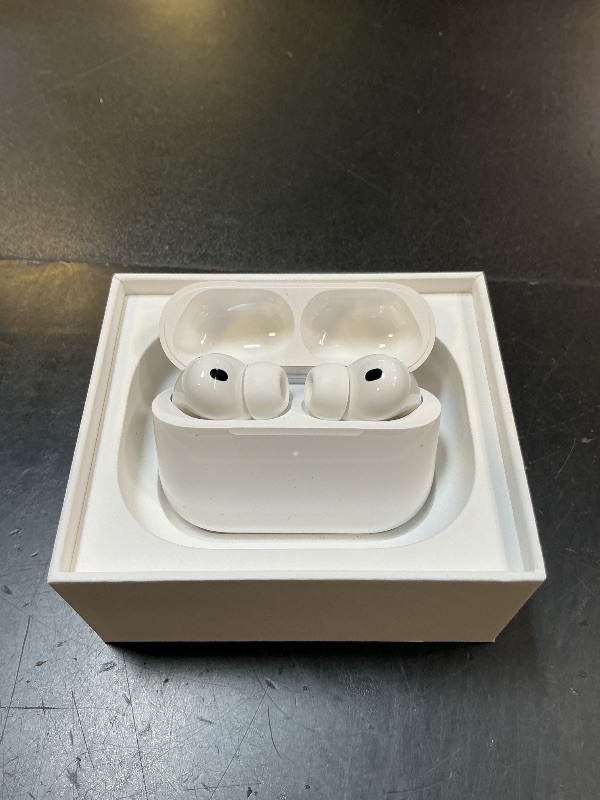 Photo 1 of Apple AirPods Pro 3 Wireless Earbuds