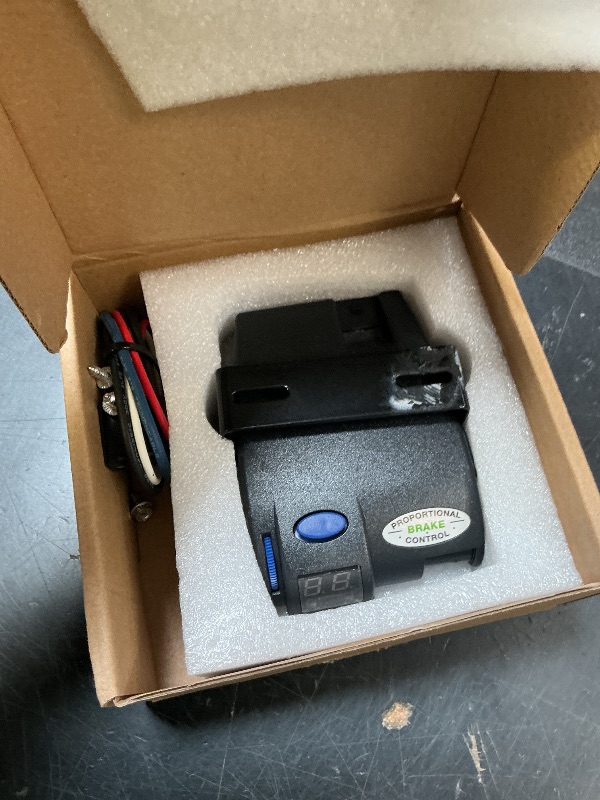 Photo 1 of LAJBZ Proportional Trailer Brake Controller