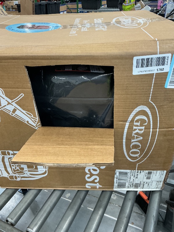 Photo 1 of Graco Extend2Fit 3-in-1 Convertible Car Seat, Ashten