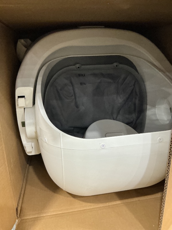 View 3 of Ellenpent Self-Cleaning Automatic Litter Box