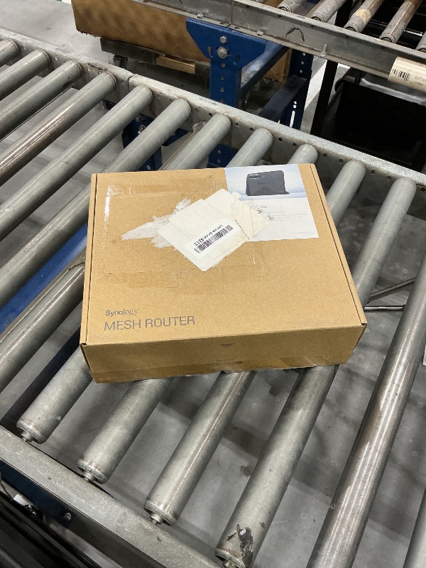 Photo 1 of Synology MR2200ac Mesh Wi-Fi Router