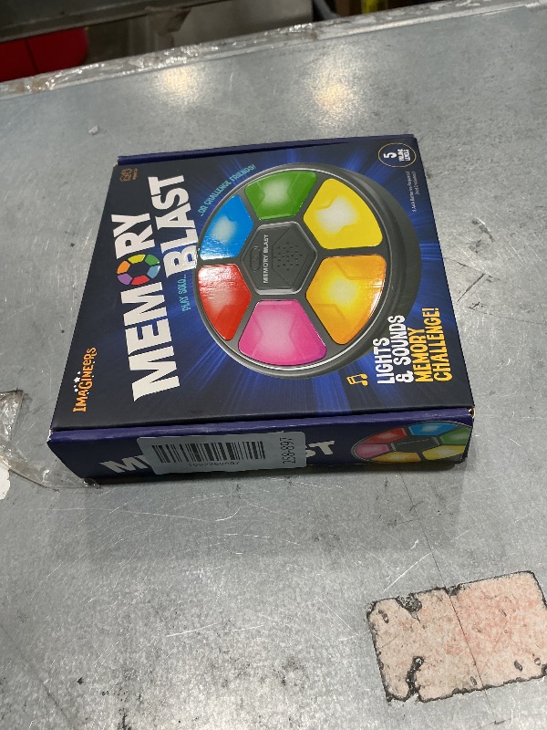 View 2 of [SMALL] Imagineers Memory Blast Electronic Memory Game
