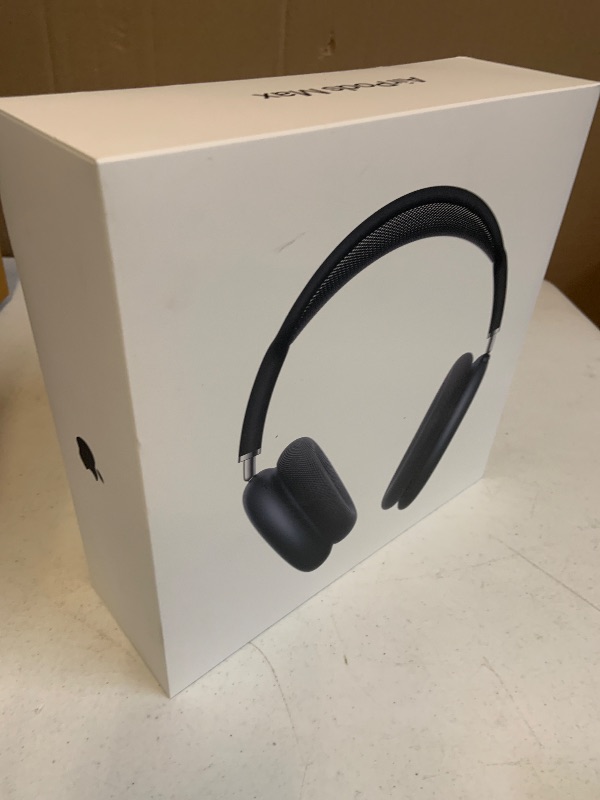 Photo 1 of Apple AirPods Max 2 Wireless Over-Ear Headphones – Midnight