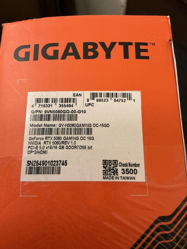 Photo 1 of GIGABYTE GeForce RTX 5080 Gaming OC 16G Graphics Card