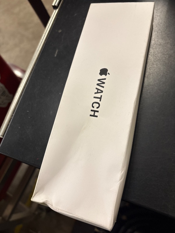 Photo 1 of Apple Watch SE 3 GPS 40mm Smartwatch