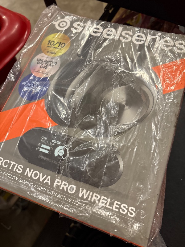 Photo 1 of Steelseries Arctis Nova Pro Wireless