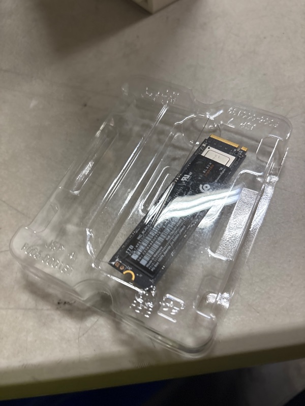 Photo 1 of WD_BLACK SN8100 NVMe SSD - 1TB, Without Heatsink