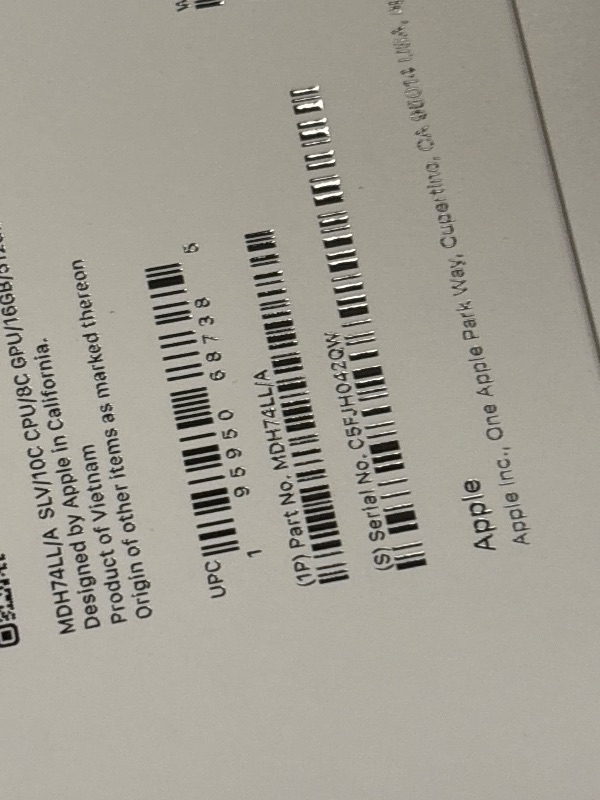Photo 1 of Apple 2026 MacBook Air 13-inch Laptop with M5 chip: Built for AI, 13.6-inch Liquid Retina Display, 16GB Unified Memory, 512GB SSD, 12MP Center Stage Camera, Touch ID, Wi-Fi 7; Silver