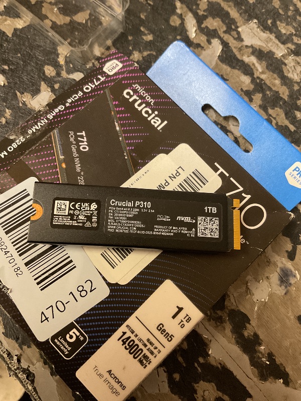 Photo 1 of Crucial P310 1TB PCIe Gen5 NVMe SSD