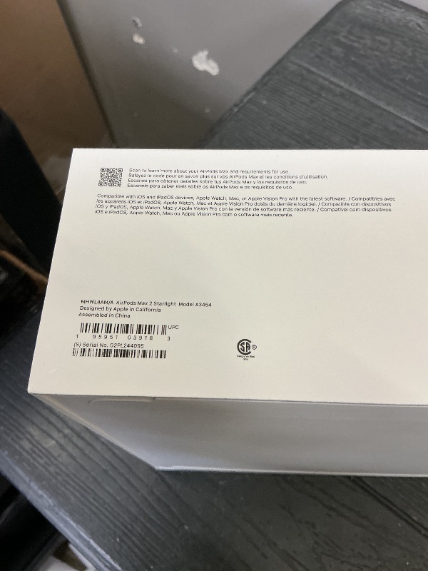 Photo 1 of Apple AirPods Max 2 Wireless Over-Ear Headphones – Starlight