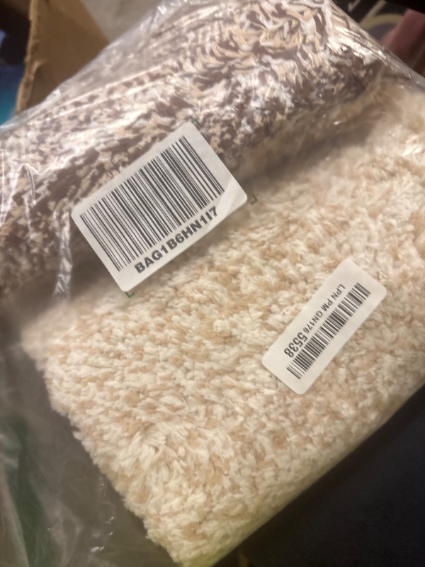 Photo 1 of OLANLY Microfiber Bath Rug 24" X 16" - Brown