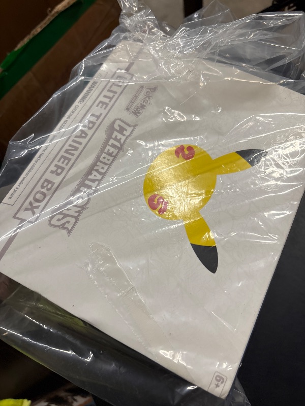 Photo 1 of Pokemon 25th Anniversary Celebrations Elite Trainer Box
