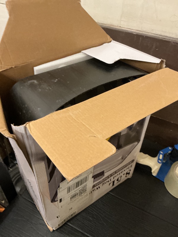 Photo 1 of UPSKY 8.5L Elevated Dog Water Fountain