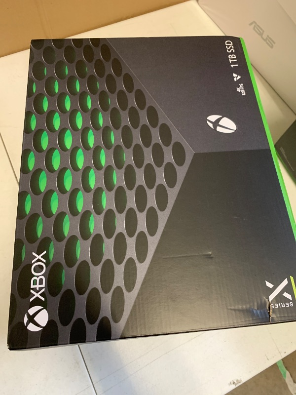 Photo 1 of Xbox Series X - Gaming Console - 1TB SSD - Includes Wireless Controller - 4K Gaming - 120FPS - Carbon Black