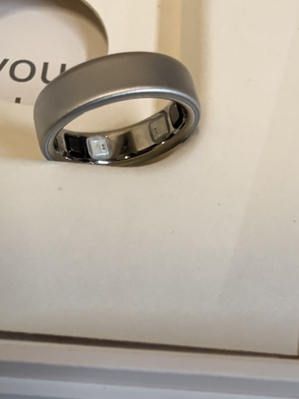 Photo 1 of OURA Ring 5 Smart Ring - Brushed Silver - Size 8