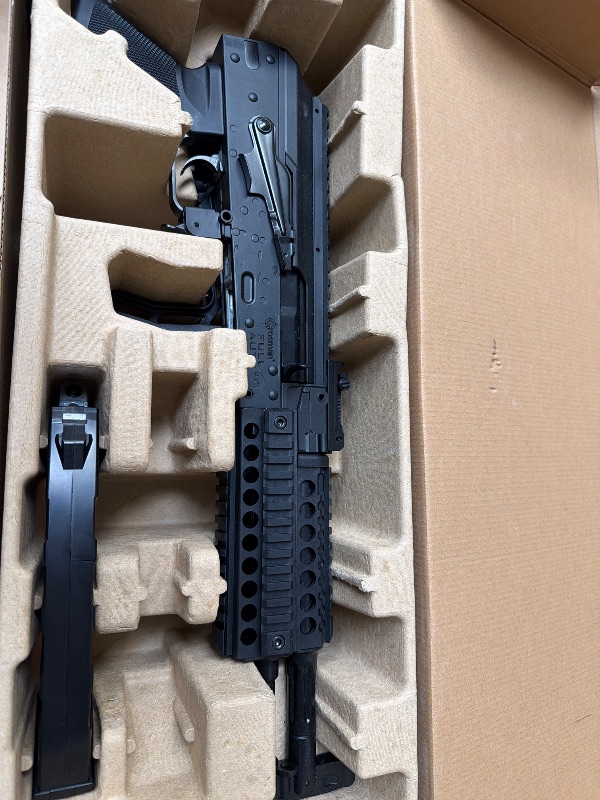 Photo 1 of Crosman CAK1 Full Auto CO2 BB Rifle - 28-Round Mag - 430 FPS