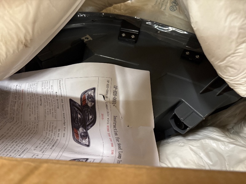 Photo 1 of Hpdmauto Headlight Assembly Pair for 1996-2007 Mack Vision Truck