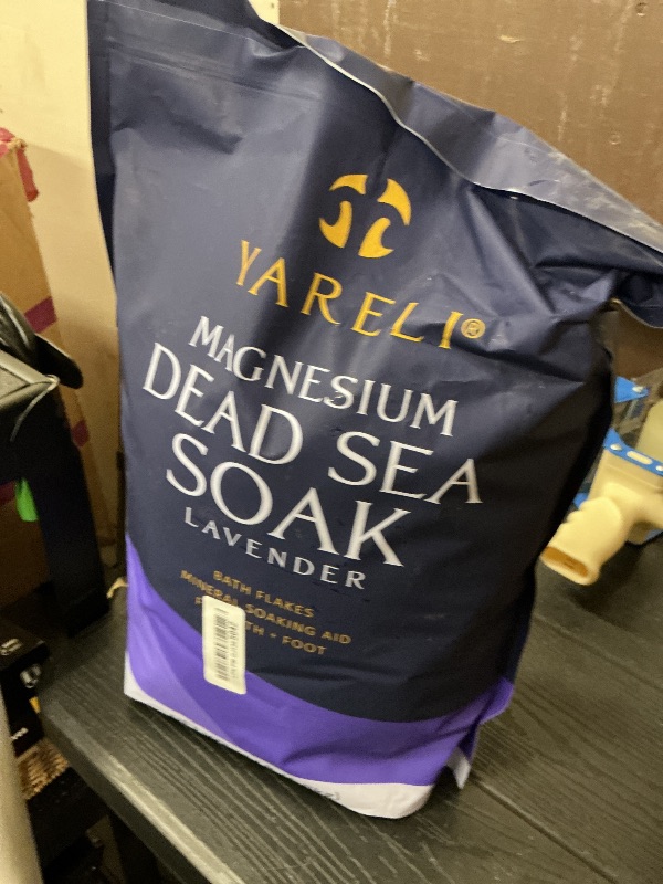 Photo 1 of Yareli Magnesium Bath Flakes, 15lb Lavender