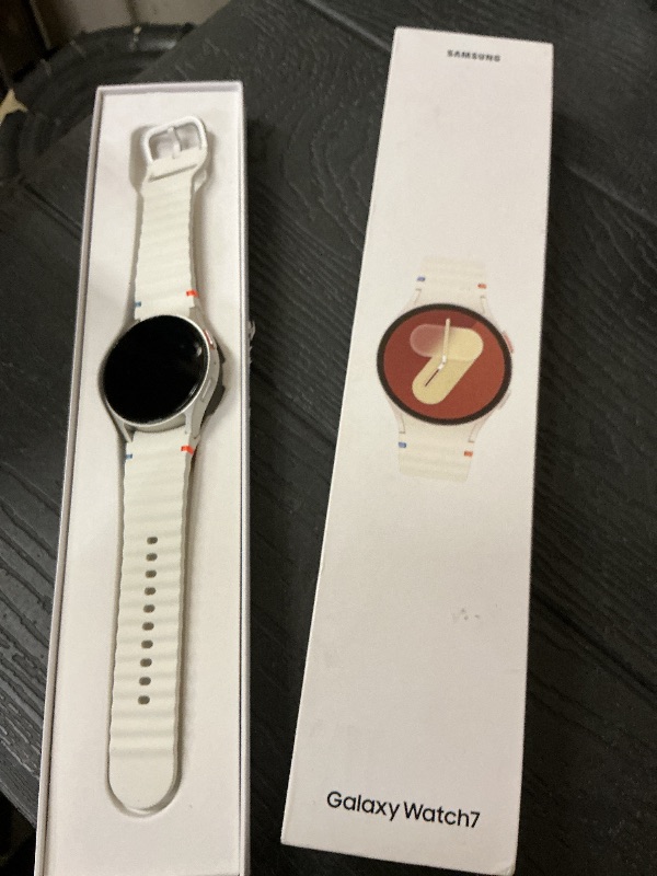 Photo 1 of Samsung Galaxy Watch 7 40mm Bluetooth Smartwatch