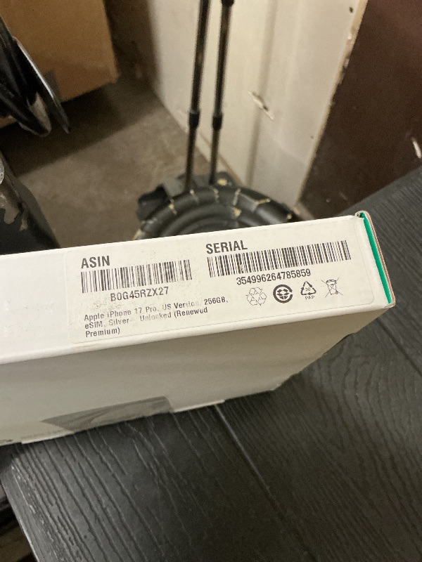 Photo 1 of Apple iPhone 17 Pro 256GB Unlocked Silver (Renewed)