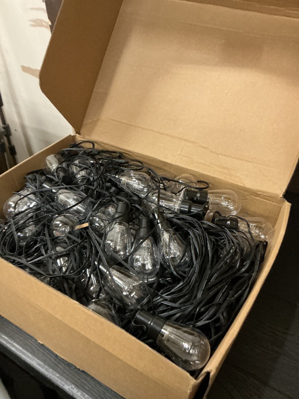 Photo 1 of AILBTON 400FT RGB+IC Outdoor String Lights