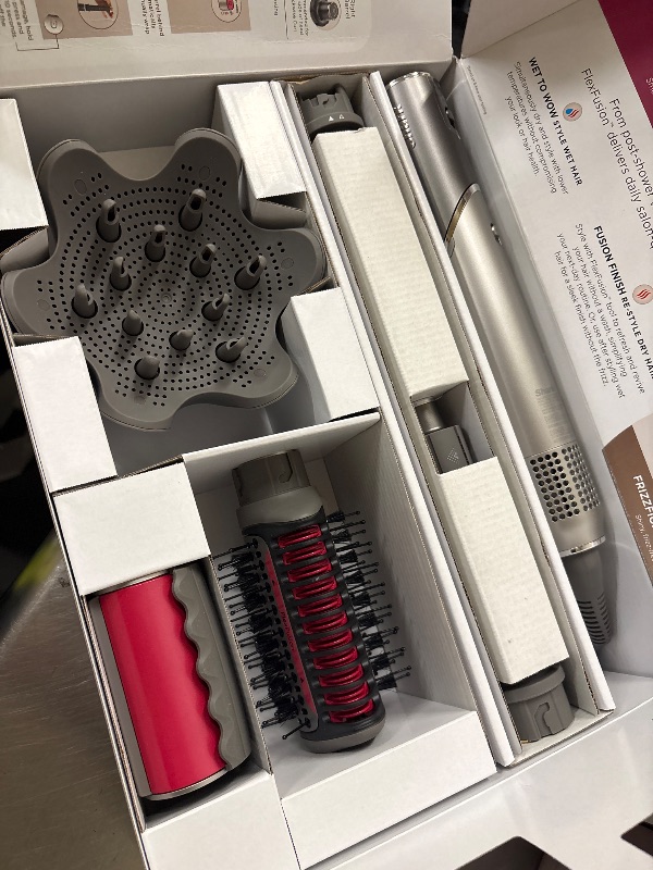 Photo 1 of Shark FlexFusion Ceramic Air Styler