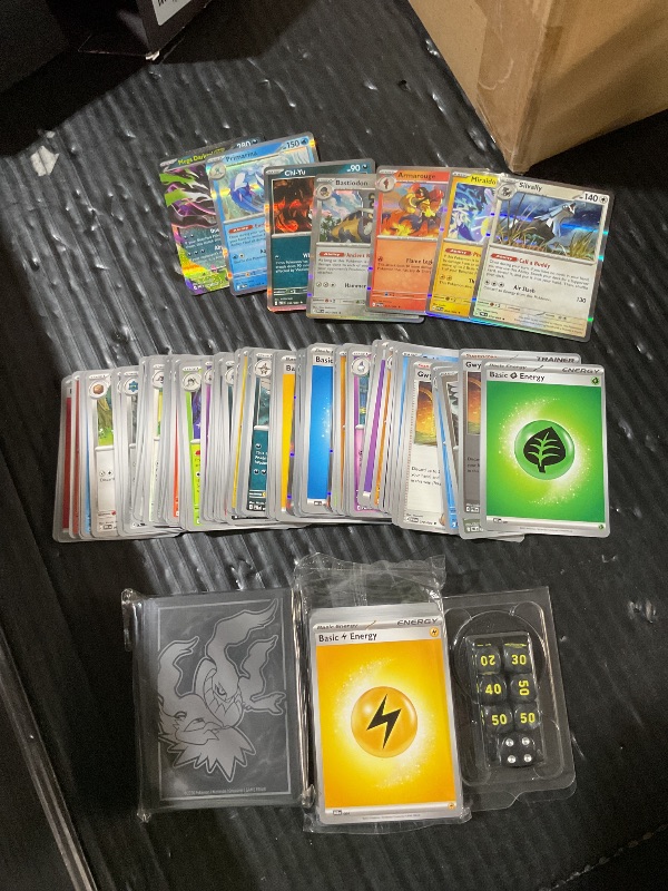 View 2 of ***ALL PACKS OPENED - MAINLY COMMONS***
Pokémon TCG: Mega Evolution—Pitch Black Elite Trainer Box